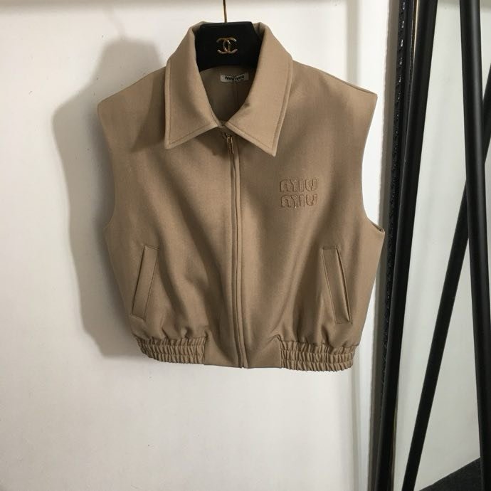 Костюм женский фото 6