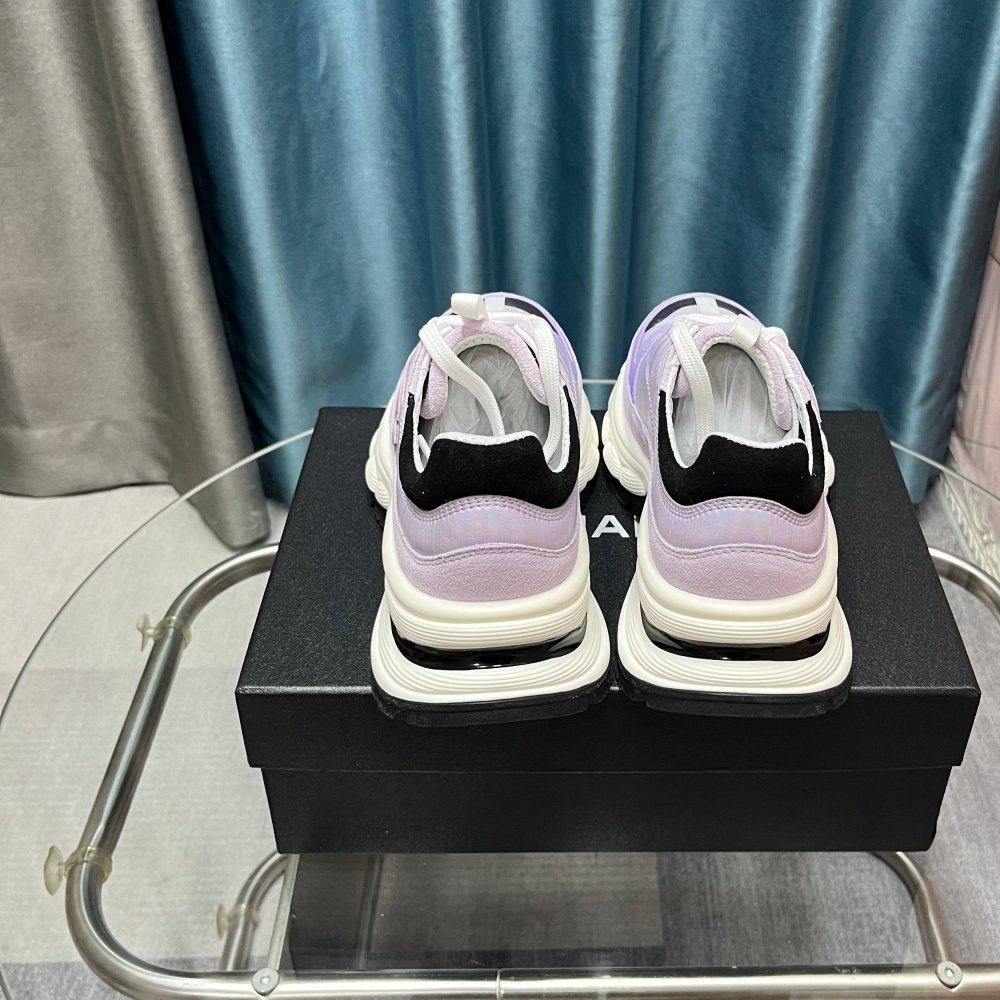 Кроссовки женские фото 6