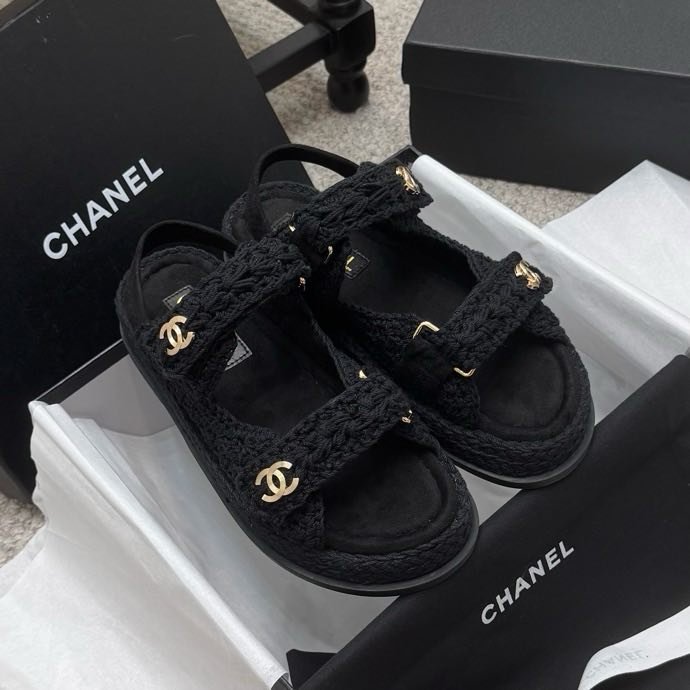 Сандалии женские фото 5