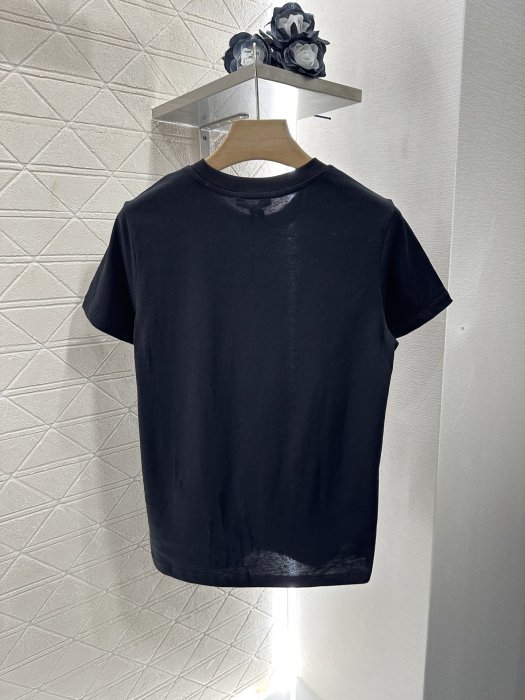 T-shirt women's фото 2