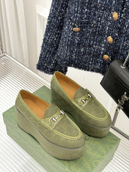 Туфли женские фото 3