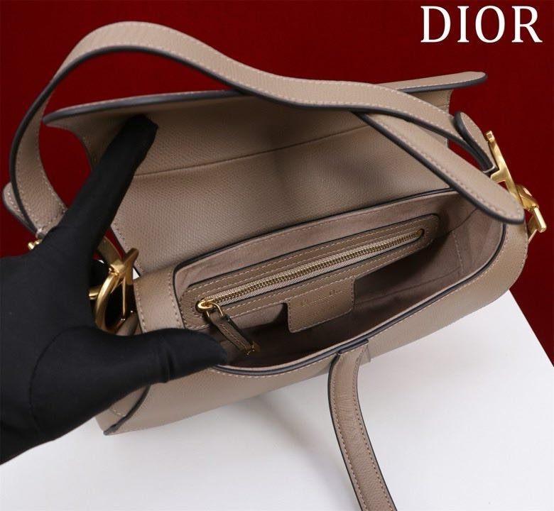 Сумка кожаная Dior Saddle 25 см фото 5