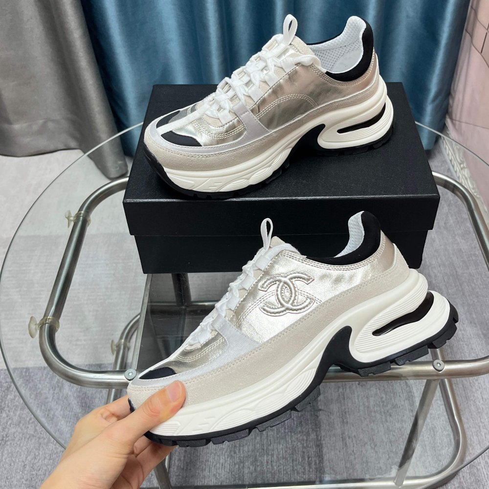 Кроссовки женские фото 5