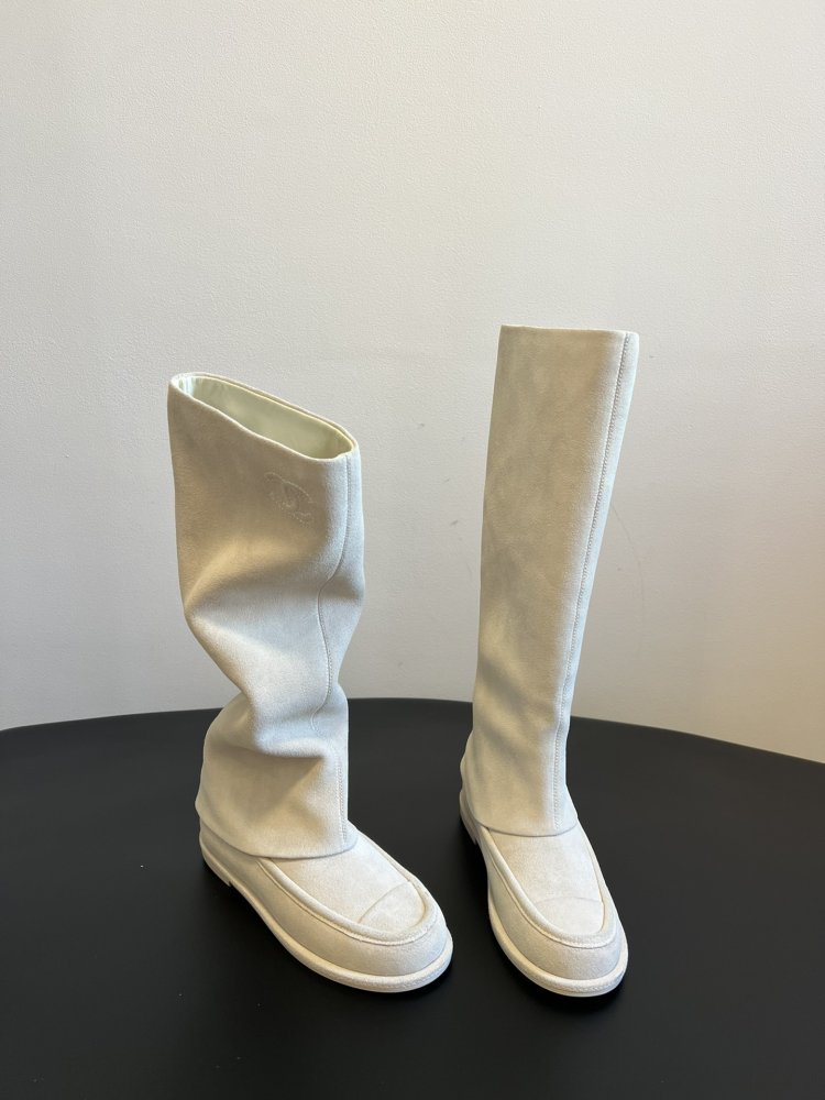 Boots women's фото 4