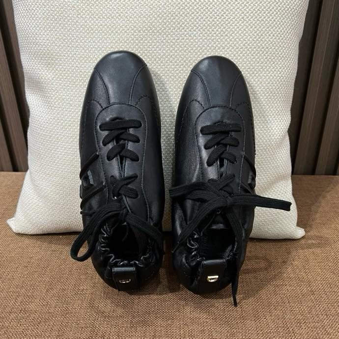 Кросівки жіночі фото 9