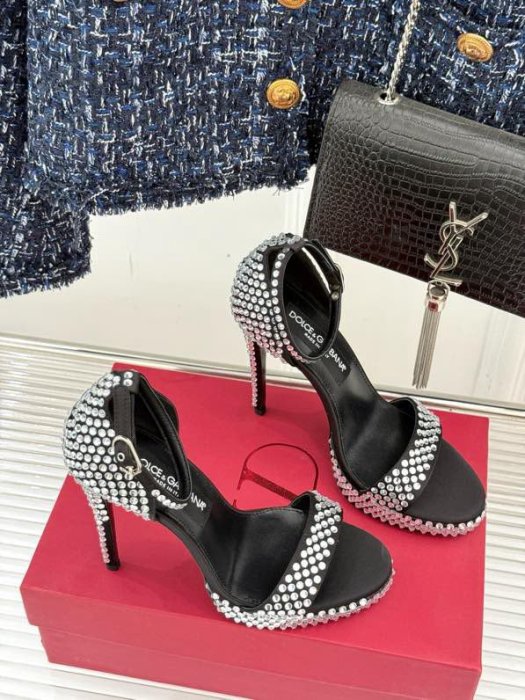 Босоноэки on high heel фото 2