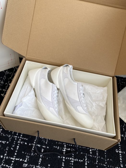 Кросівки фото 3