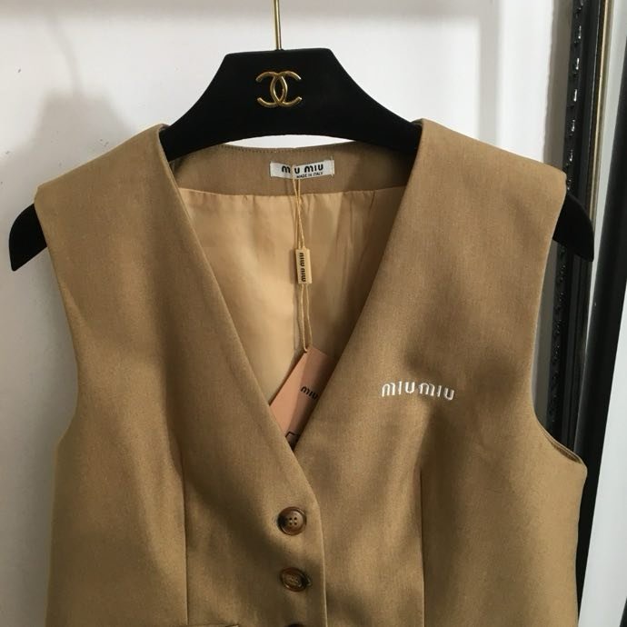 Костюм женский фото 4