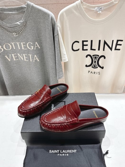 Мокасины кожаные женские фото 3