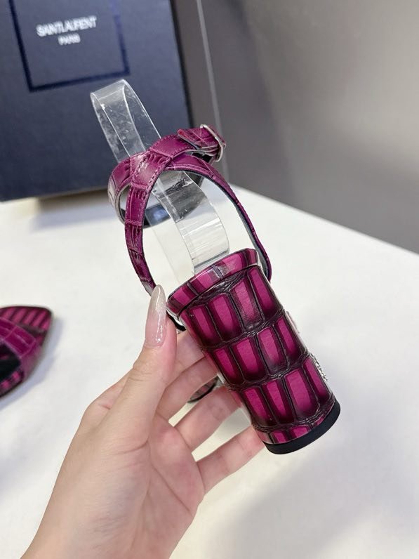 Босоножки фото 5