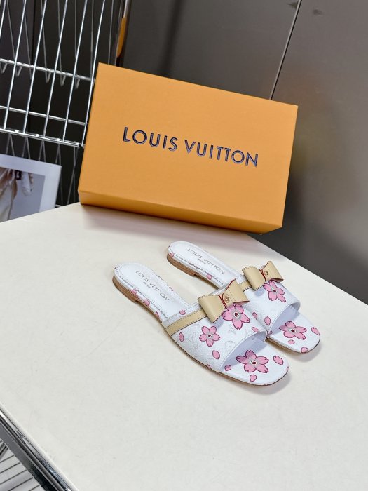 Шлепанцы фото 2