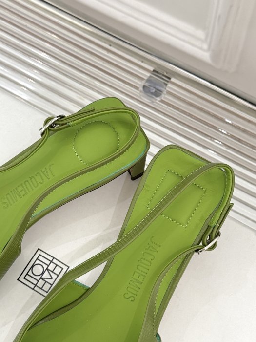 Босоножки фото 8