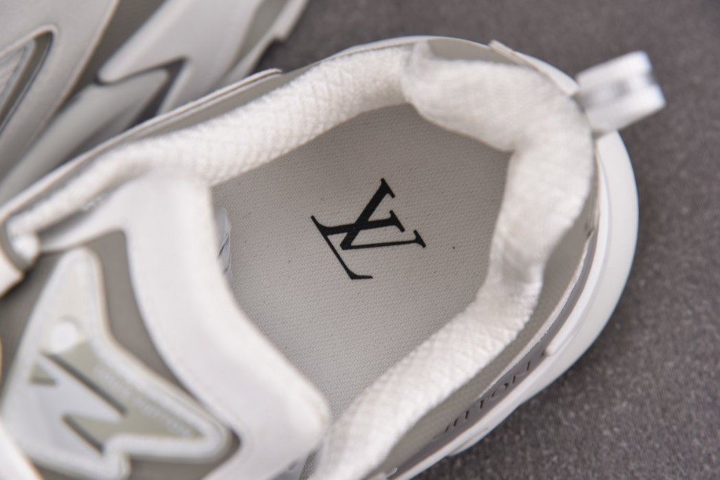 Кроссовки LOUIS VUITTON Runner Tatic Grey White фото 10