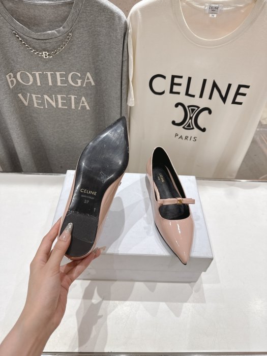 Туфлі жіночі фото 9