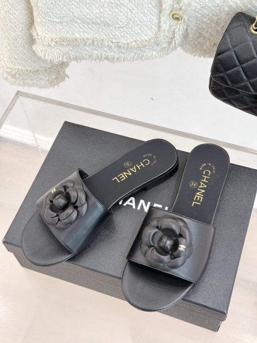 Шлепанцы фото 2