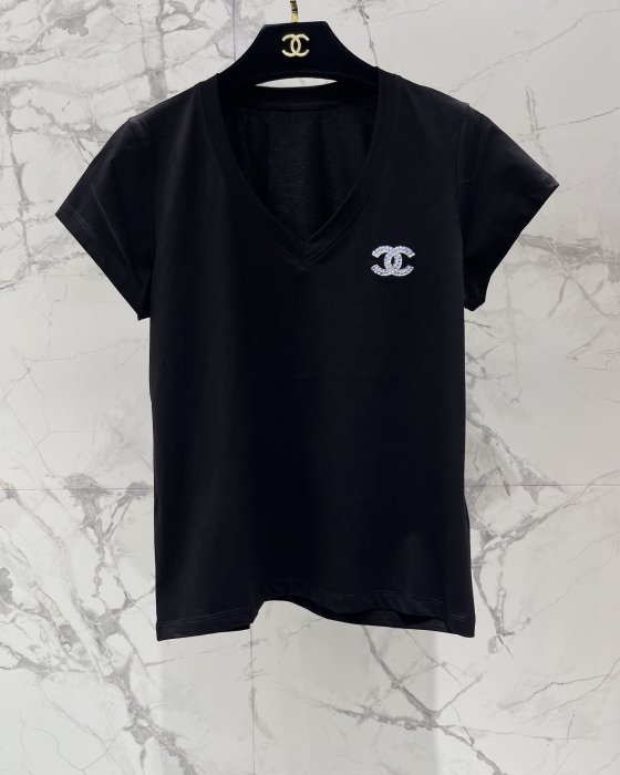 Футболка жіноча фото 2