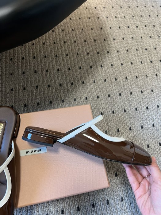 Босоножки фото 7