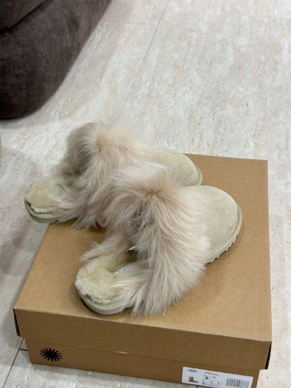 Slippers women's on fur фото 3