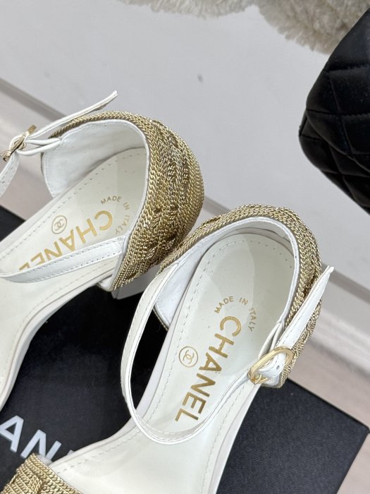 Босоножки фото 8