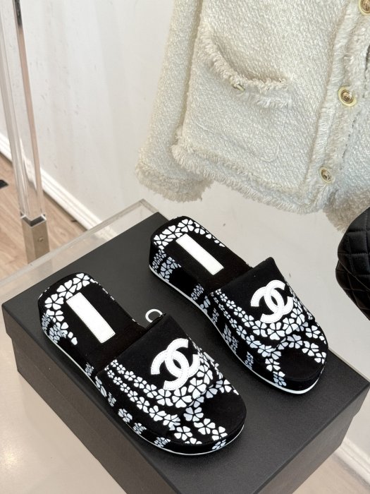 Туфли женские фото 3