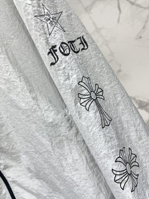 Куртка женская фото 4