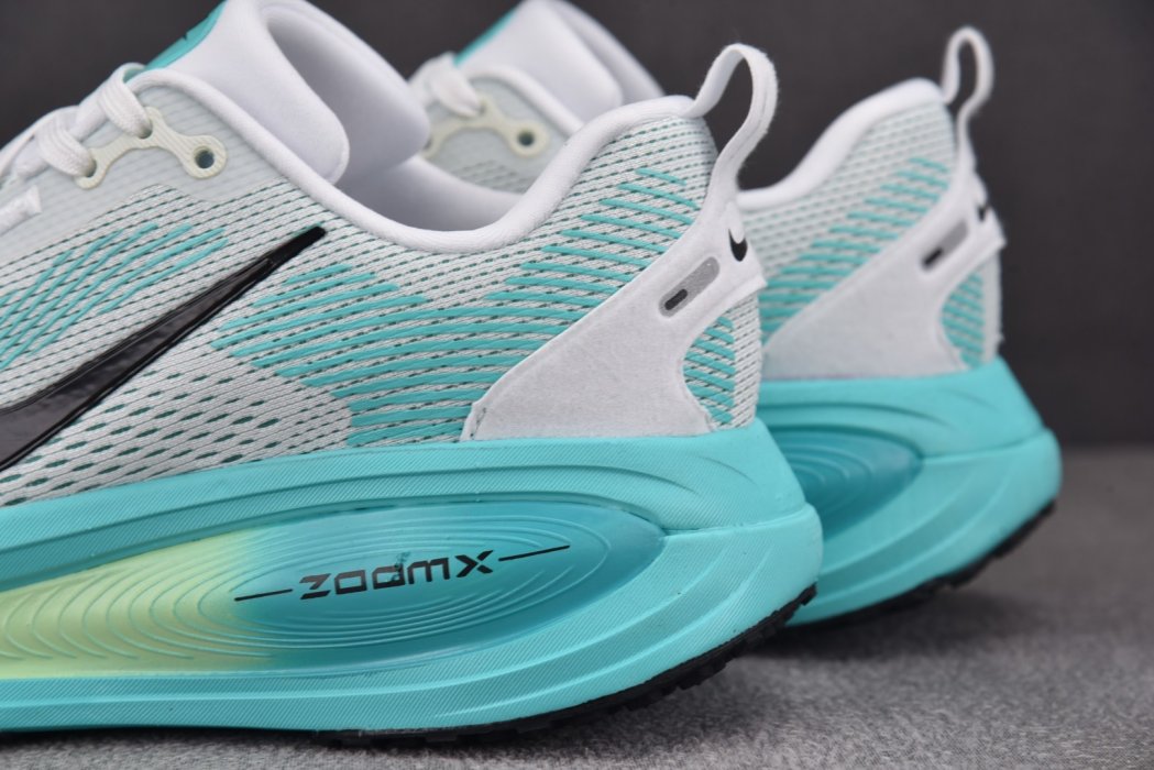 Кроссовки Vomero 18 Dusty Cactus Geode Teal фото 13