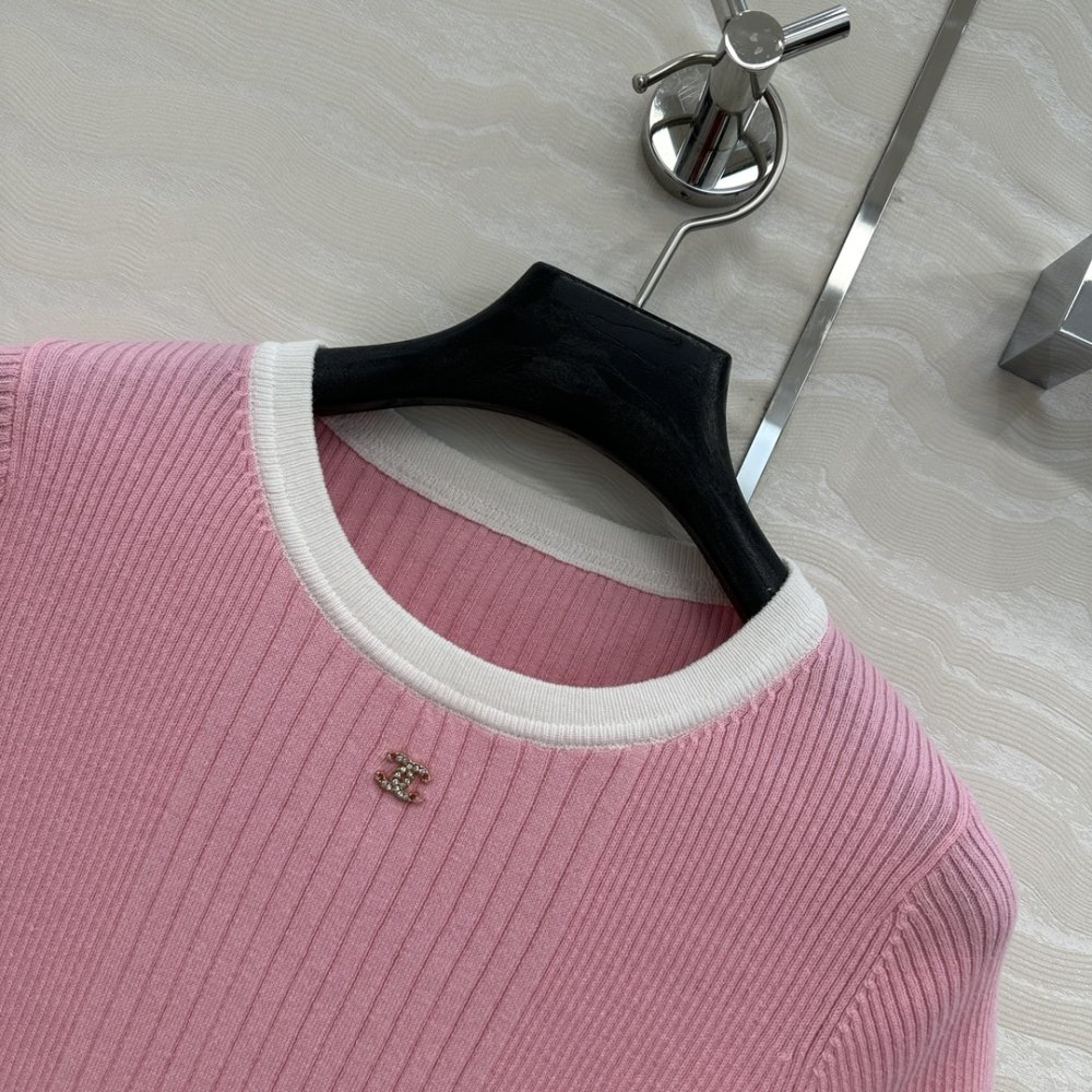 Футболка жіноча фото 4