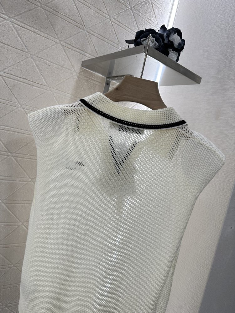 Футболка жіноча фото 4