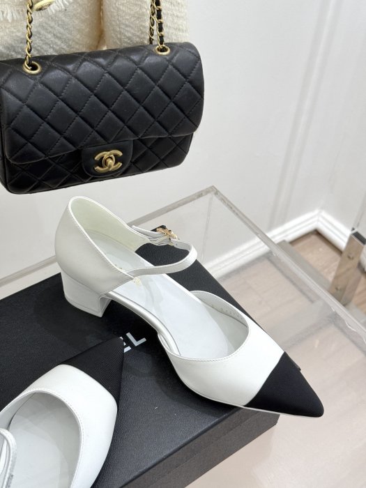 Босоножки фото 5