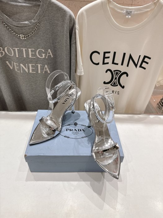 Босоніжки фото 2