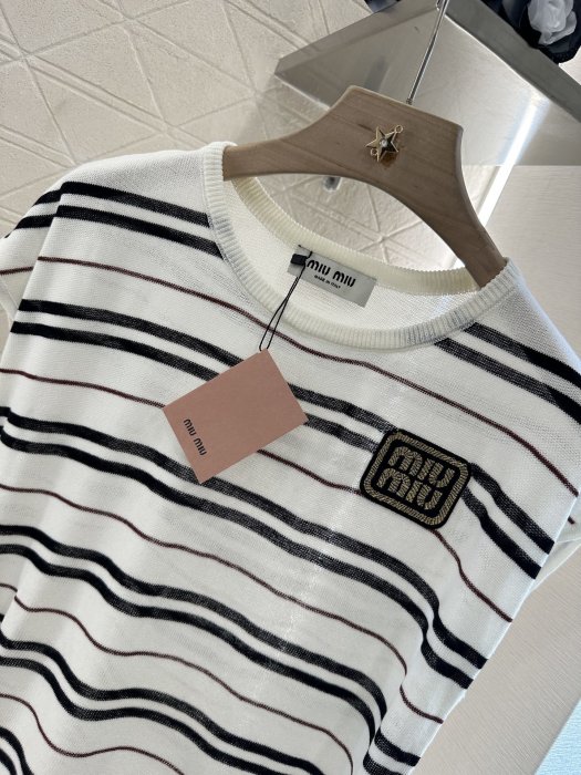 T-shirt women's фото 8