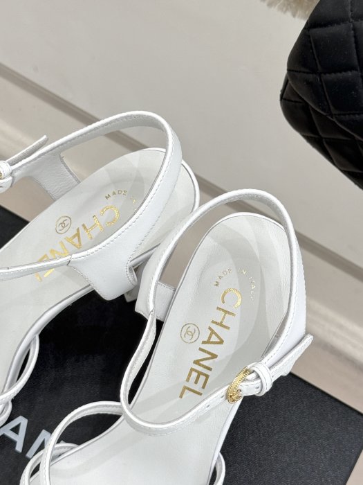 Босоножки фото 8