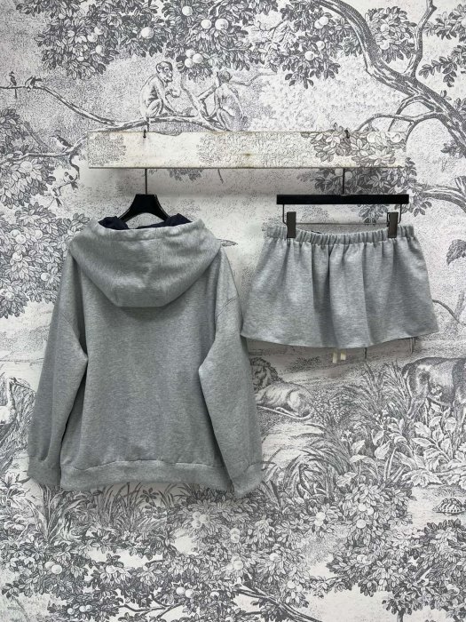 Костюм женский фото 7