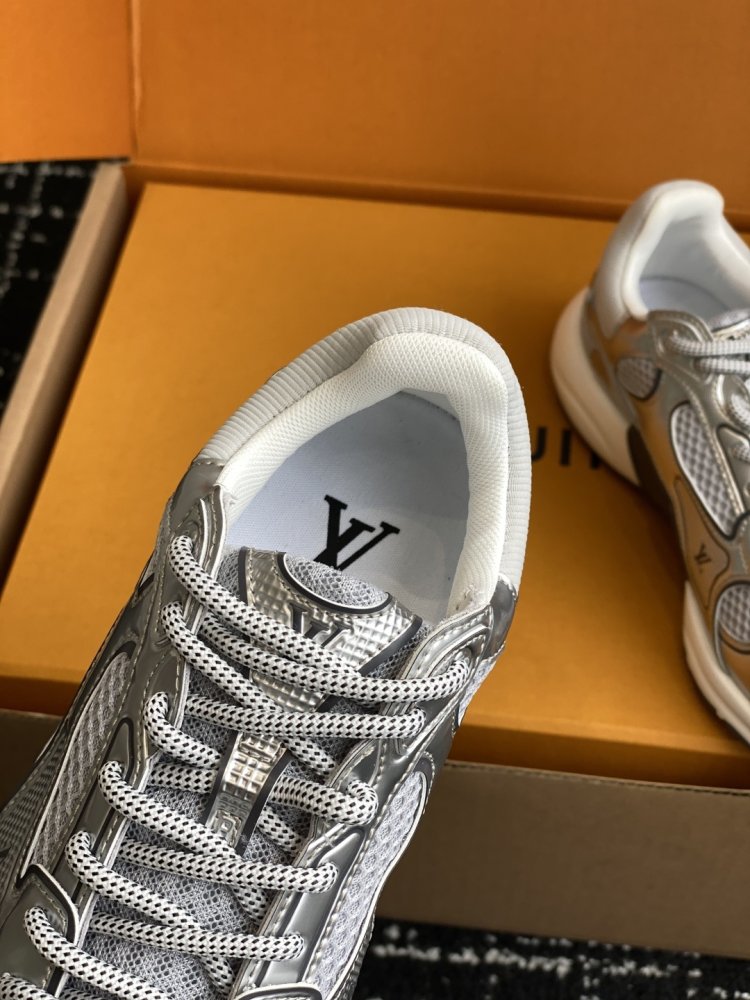 Кроссовки Olympia женские фото 7