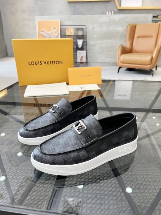 Louis vuitton mens loafers on sale