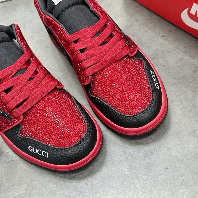 Кроссовки Nike Air Jordan x Gucci фото 3