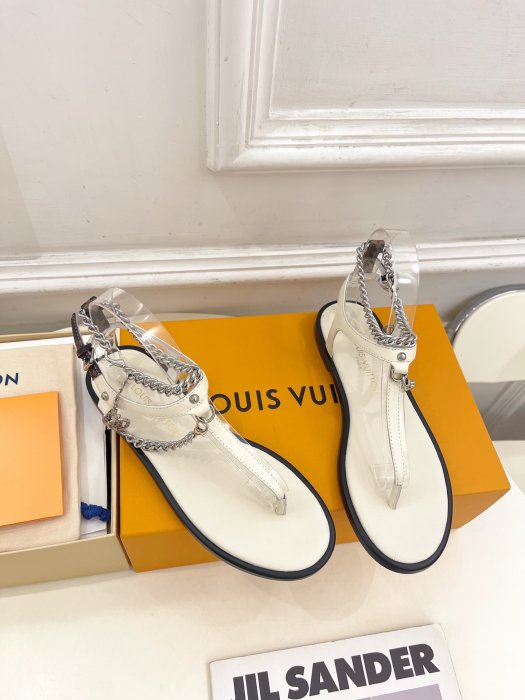 Босоножки фото 4