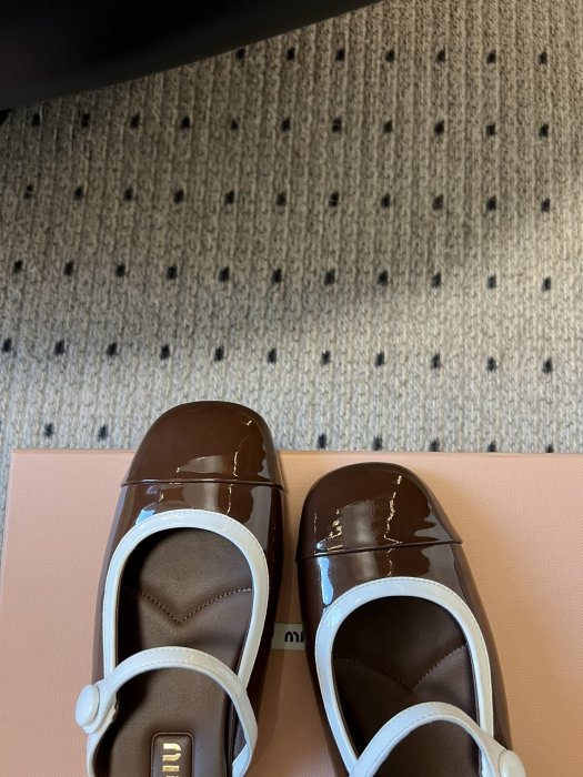 Босоножки фото 9