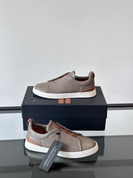 Кросівки чоловічі фото 4