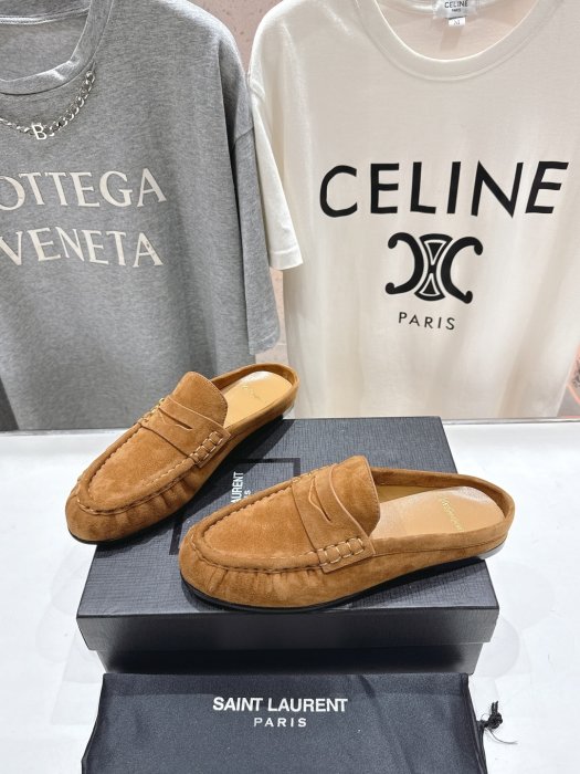 Лоферы кожаные женские фото 3