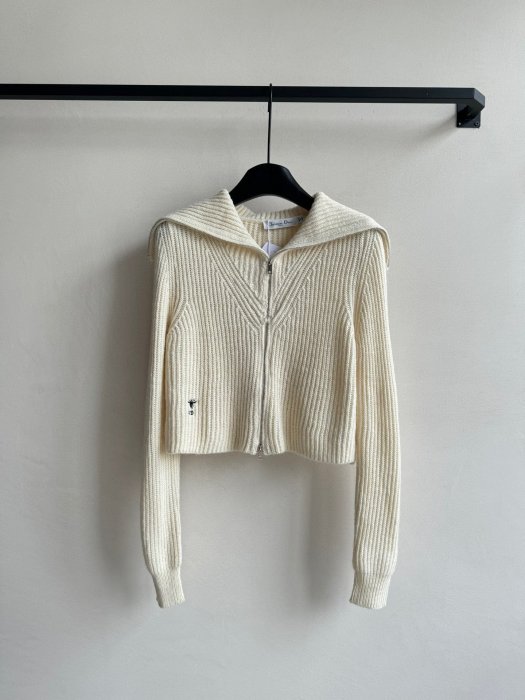 Cardigan on lightning