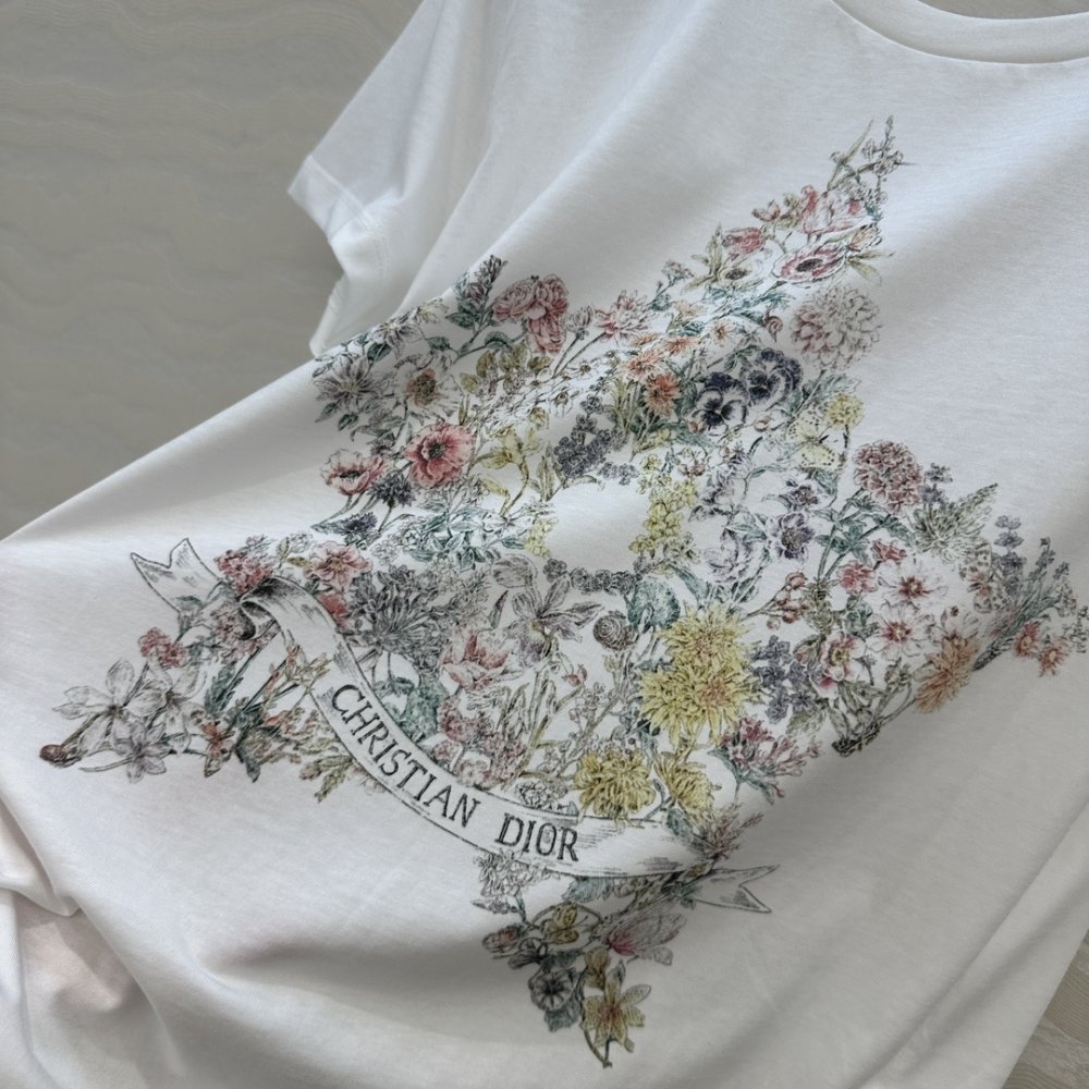 Футболка жіноча фото 6