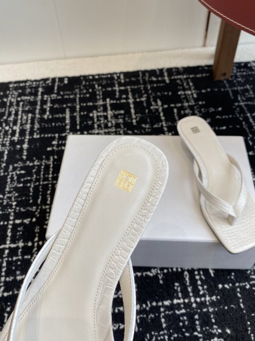 Босоножки фото 7