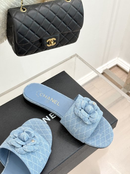 Шлепанцы фото 5