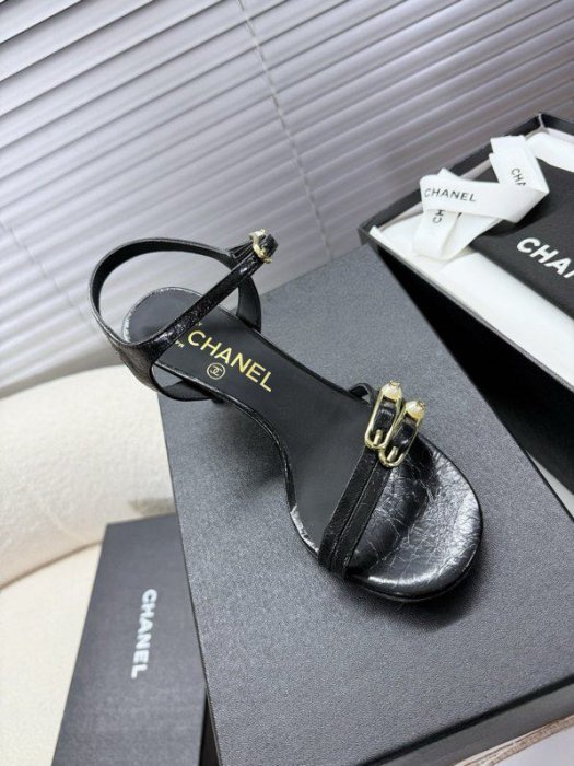 Босоножки фото 7