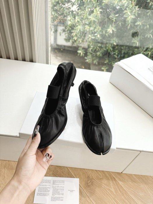 Туфли кожаные с раздвоенным носком фото 3