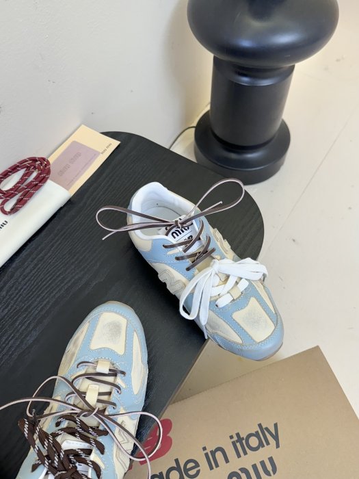 Кроссовки фото 4