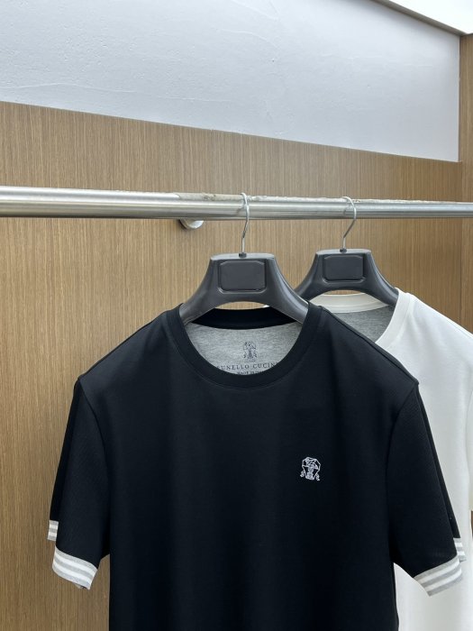 T-shirt men's фото 2