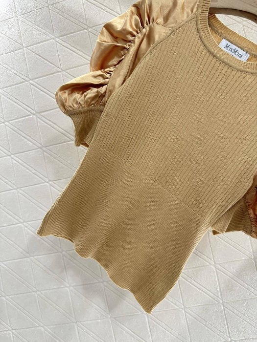 T-shirt women's фото 5