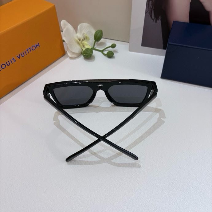 Окуляри сонцезахисні фото 2